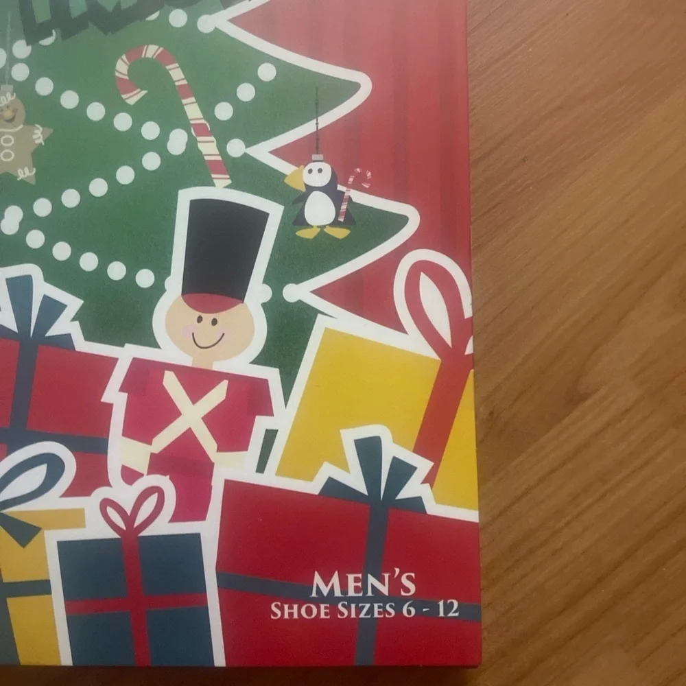 Men's Buddy The Elf 15 Days of Socks Advent Calendar 6-12 Assorted #C449 NWT